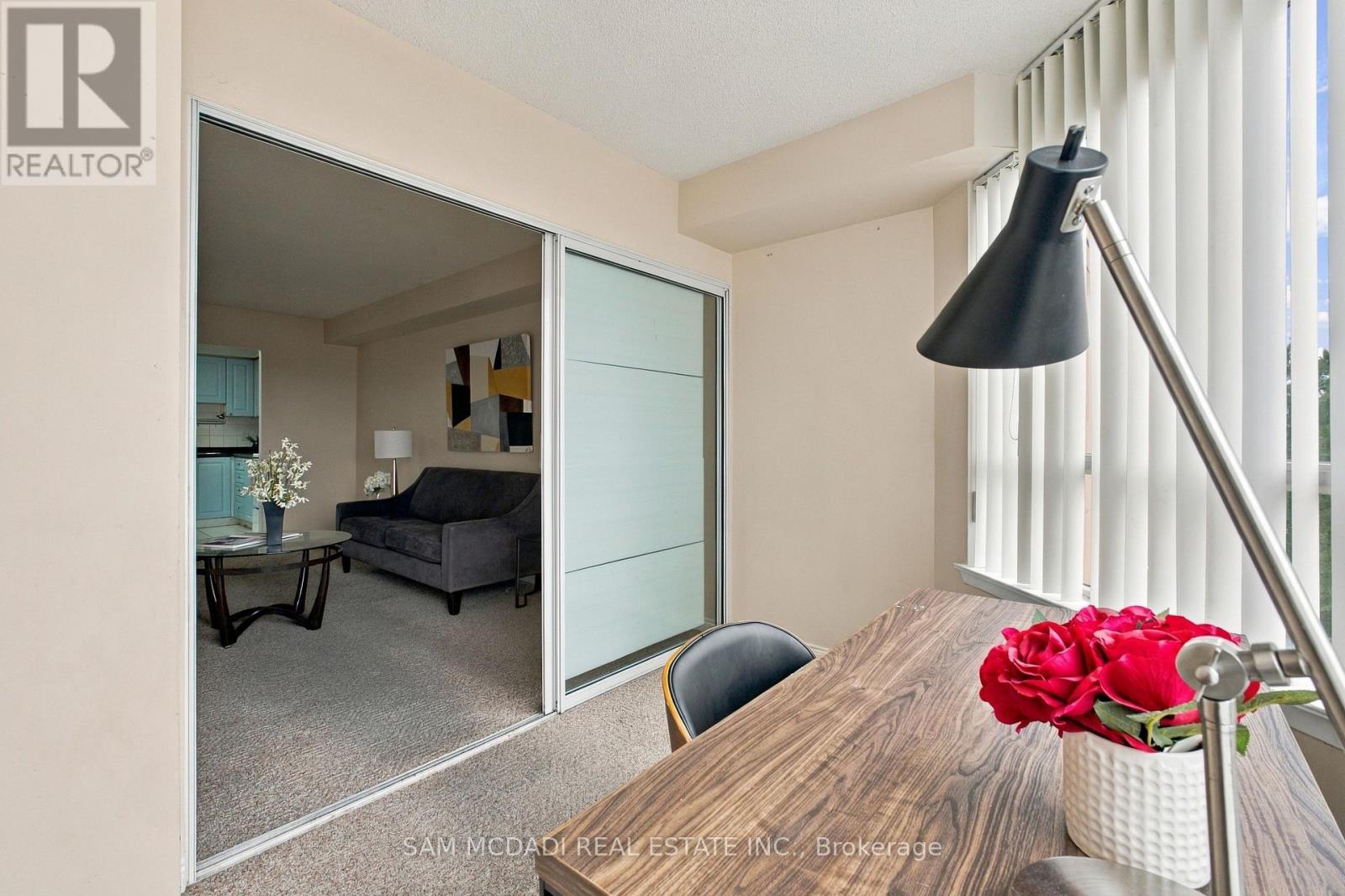 510 - 135 Hillcrest Avenue, Mississauga, Ontario  L5B 4B1 - Photo 13 - W13859902