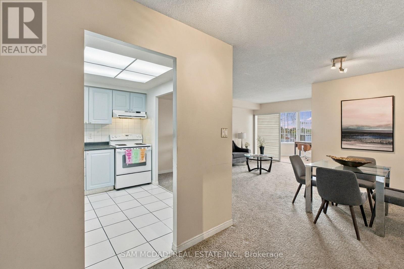 510 - 135 Hillcrest Avenue, Mississauga, Ontario  L5B 4B1 - Photo 7 - W13859902