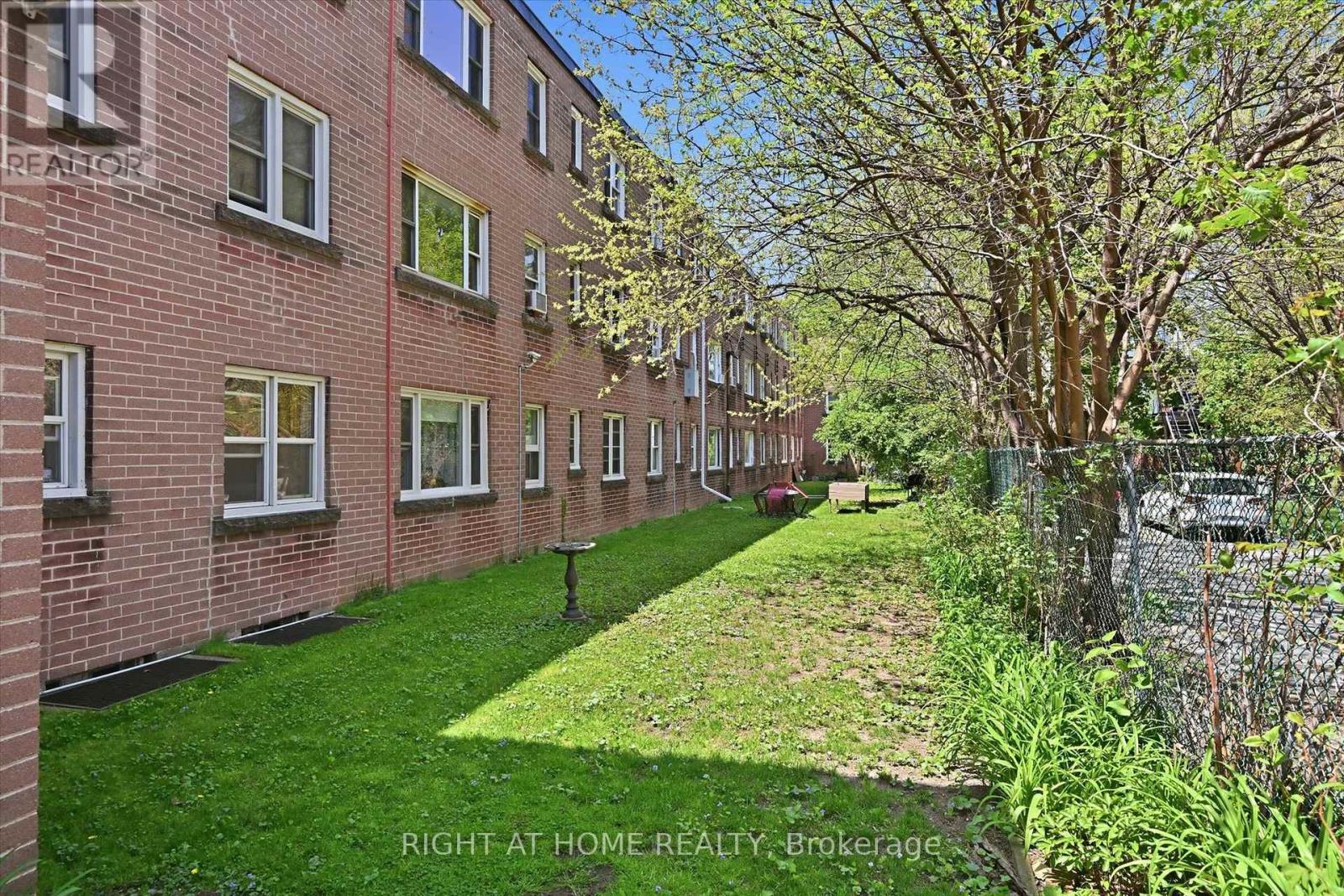 28 - 137 Emerald Street S, Hamilton, Ontario  L8N 2V4 - Photo 22 - X13171786