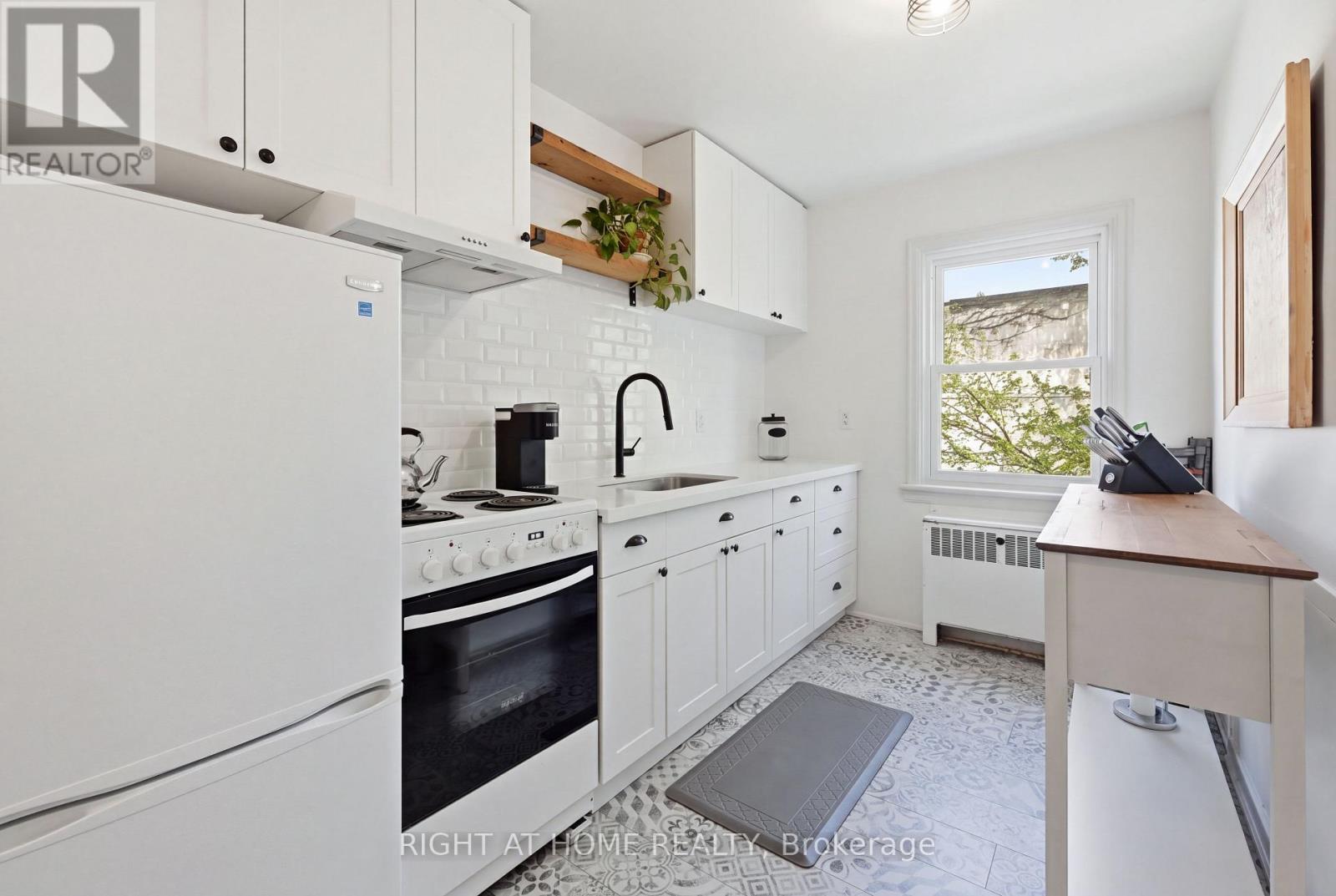 28 - 137 Emerald Street S, Hamilton, Ontario  L8N 2V4 - Photo 5 - X13171786