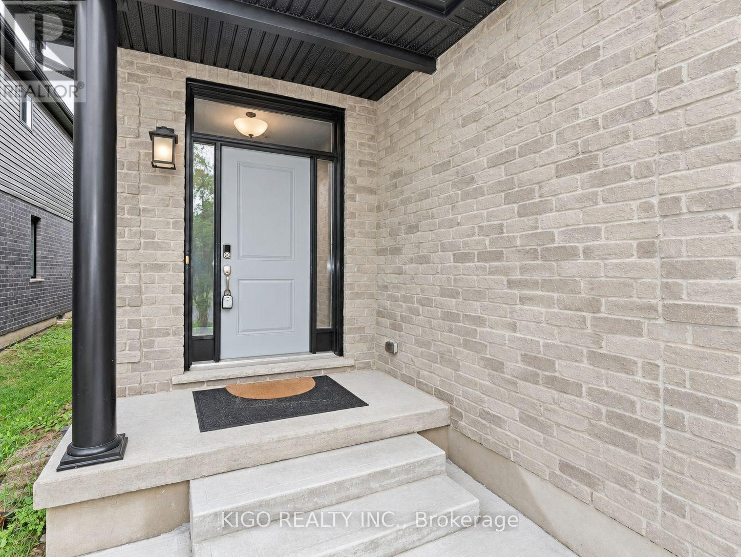 1121 Medway Park Drive, London North, Ontario  N6G 0G1 - Photo 4 - X13850622