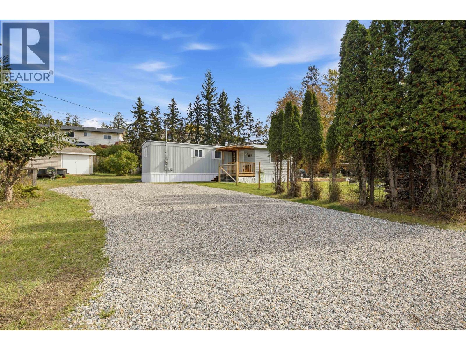 1015 Dairy Road, Williams Lake, British Columbia  V2G 4L3 - Photo 2 - R3170259