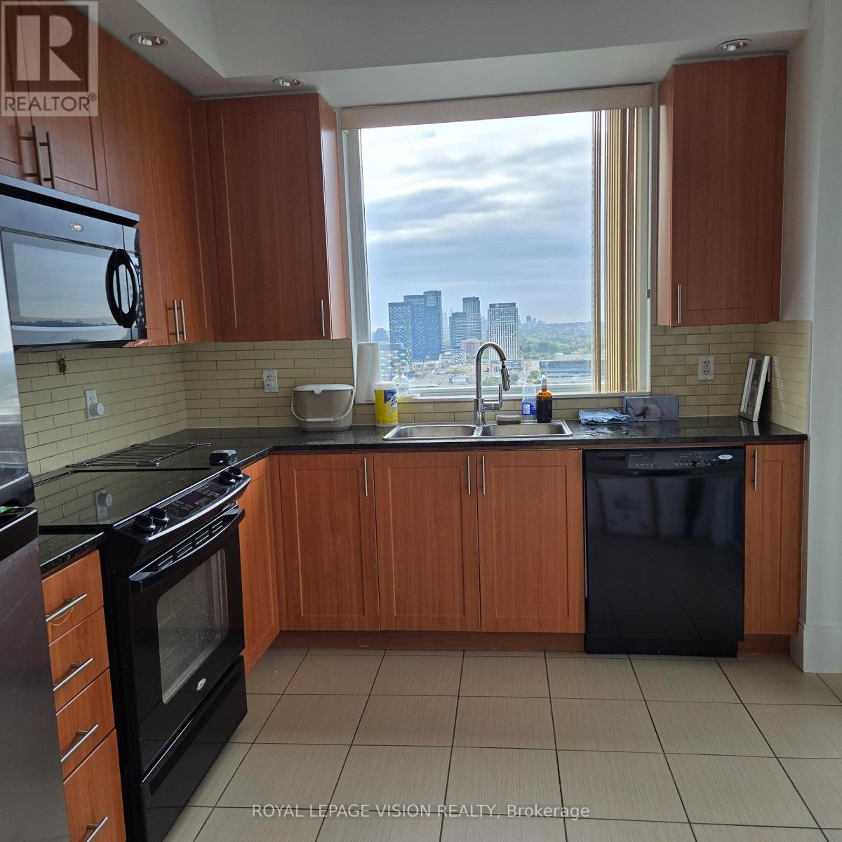 2207 - 181 Wynford Drive, Toronto, Ontario  M3C 0C6 - Photo 8 - C13859938
