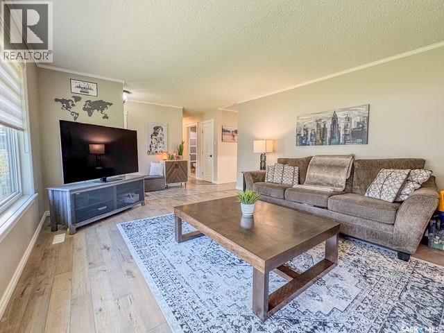 31 Burke Crescent, Swift Current, Saskatchewan  S9H 4E4 - Photo 3 - SK050322