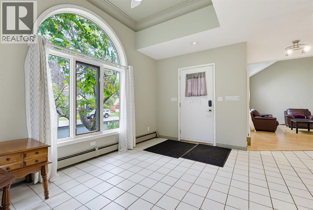 529 18 Avenue NW, Calgary, Alberta  T2N 0T7 - Photo 3 - A2349882