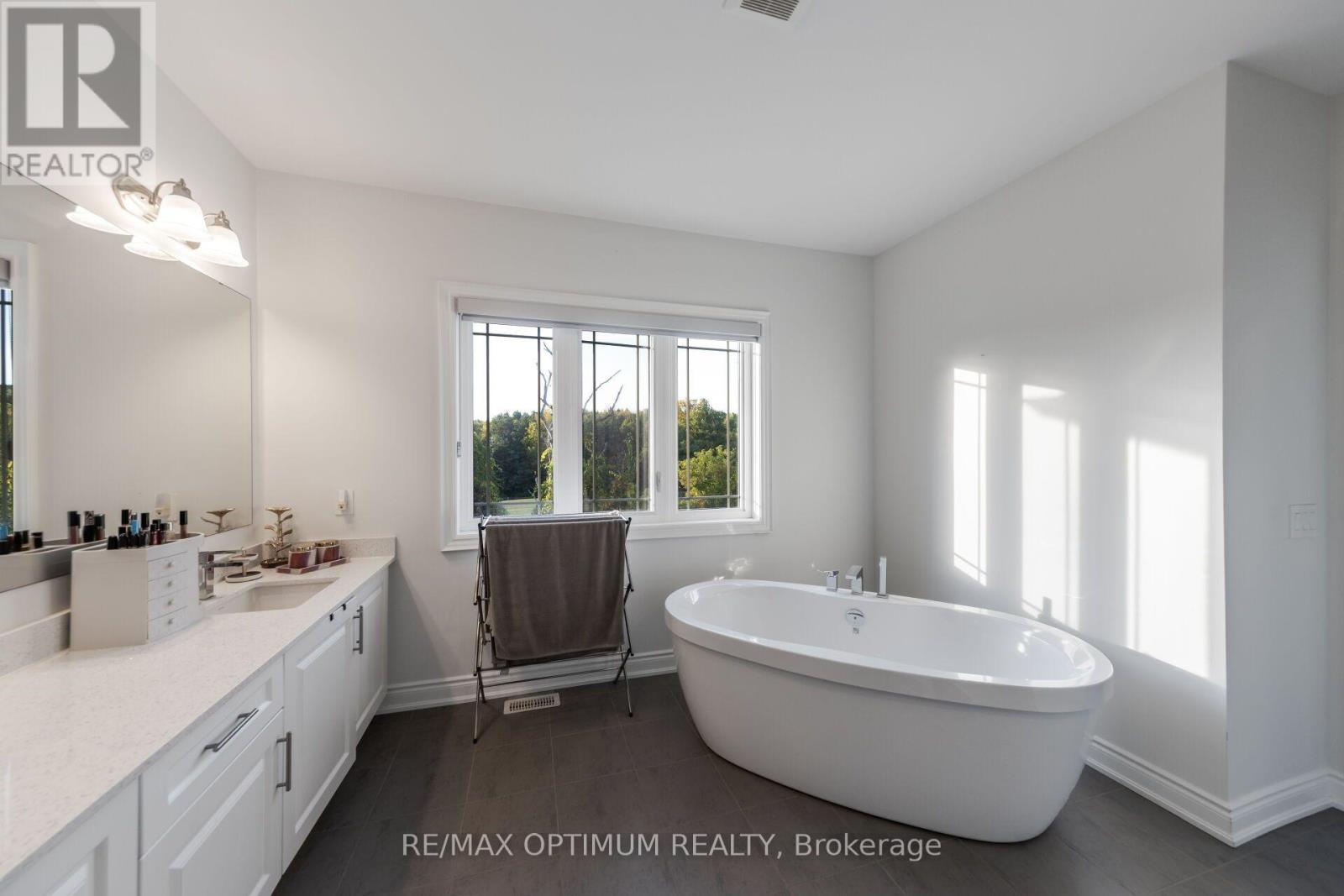 91 Raspberry Ridge Avenue, Caledon, Ontario  L7C 4N2 - Photo 23 - W13848932