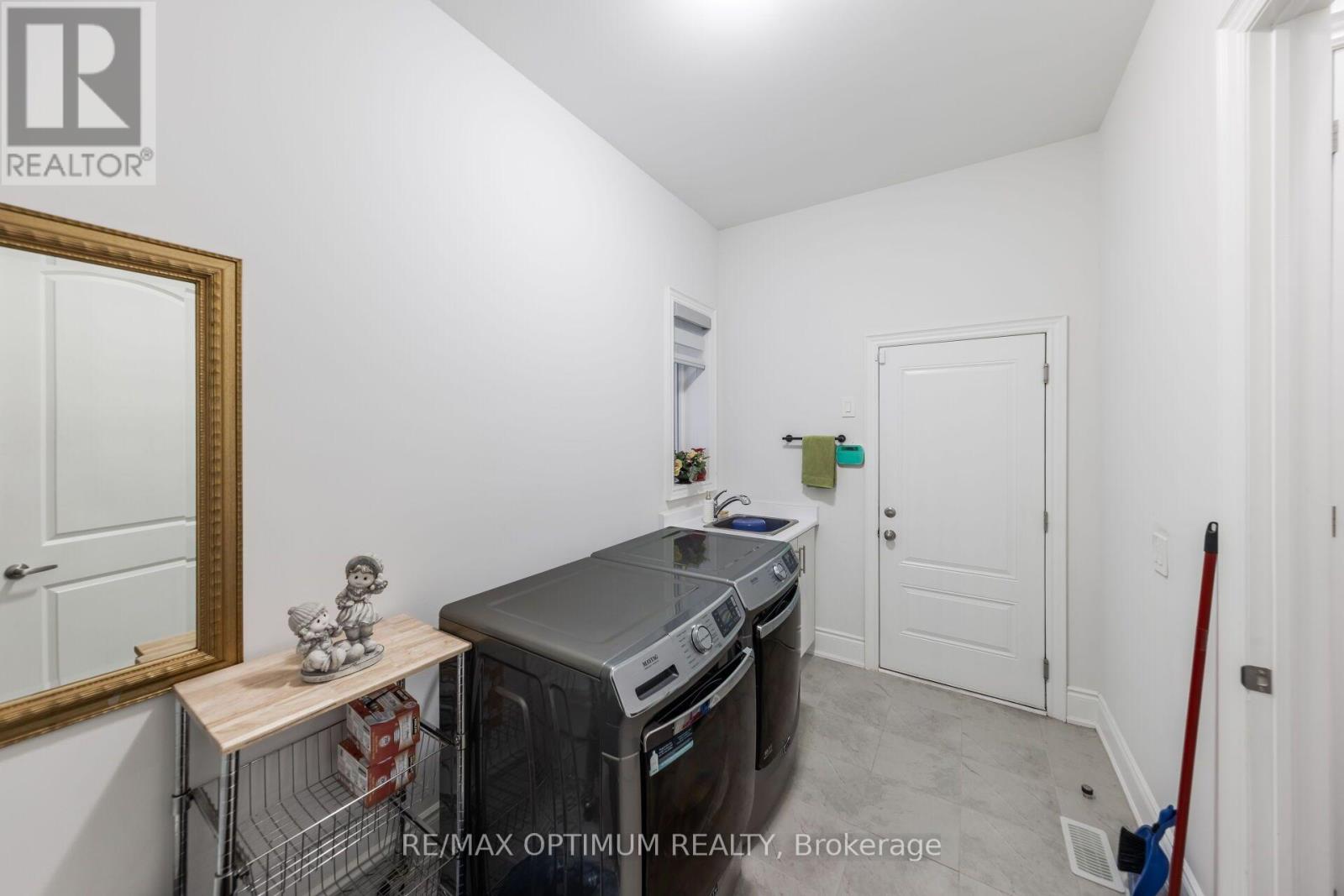 91 Raspberry Ridge Avenue, Caledon, Ontario  L7C 4N2 - Photo 16 - W13848932