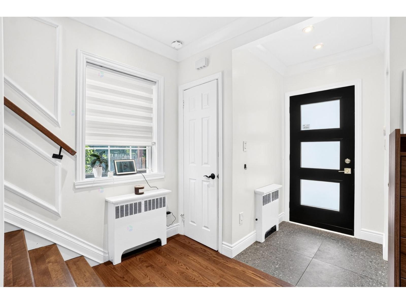 4000 Rue Sir-George-Simpson Montréal (Lachine) Quebec Canada H8T1E4 2
