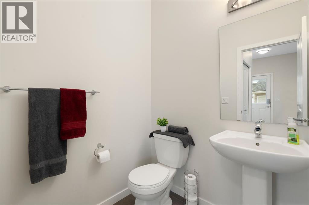 1022 Mahogany Boulevard SE, Calgary, Alberta  T3M 2W3 - Photo 19 - A2346401