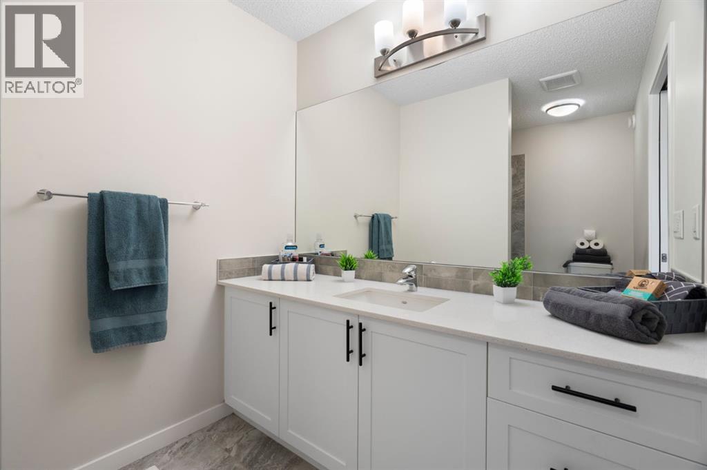 1022 Mahogany Boulevard SE, Calgary, Alberta  T3M 2W3 - Photo 31 - A2346401