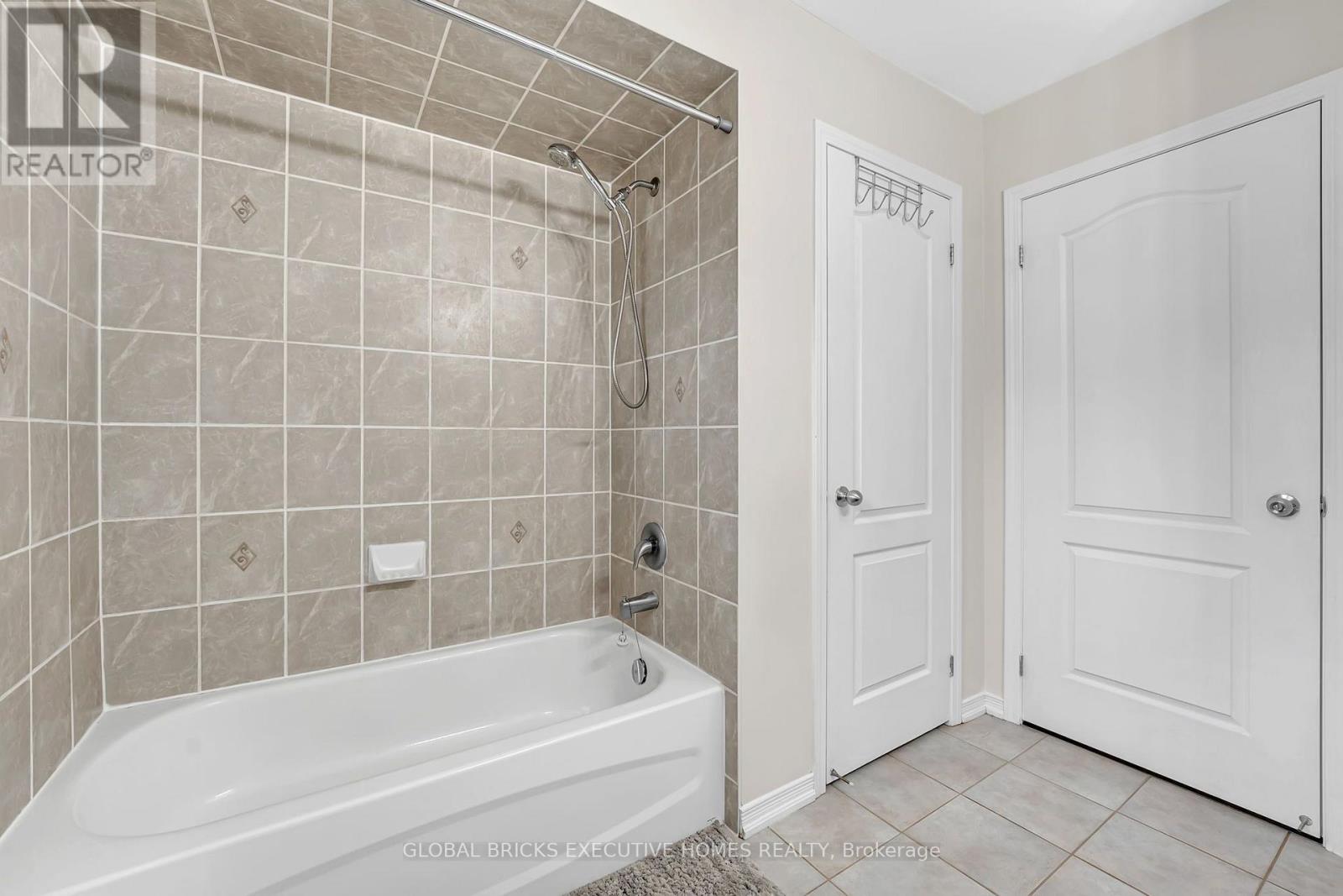 1534 Scenic Lane Drive, Pickering, Ontario  L1X 0B4 - Photo 29 - E13860008