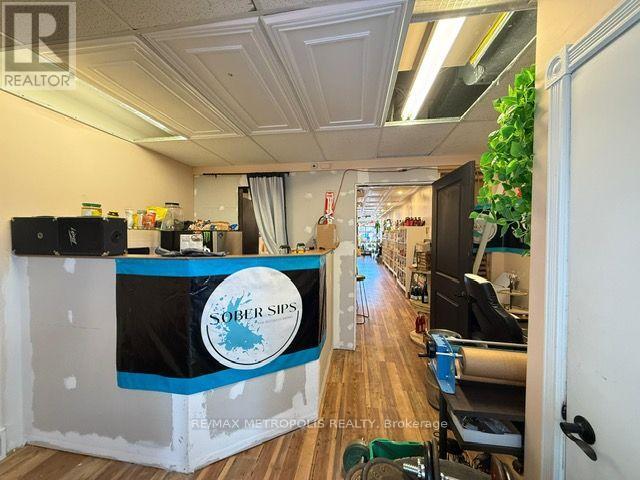 Back - 15 Dunlop Street W, Barrie (City Centre), Ontario  L4N 1A1 - Photo 3 - S13860000
