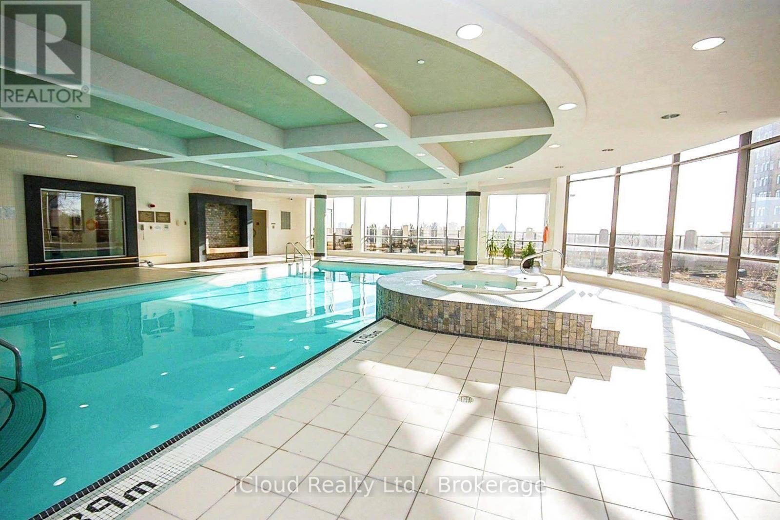 2521 - 3888 Duke Of York Boulevard, Mississauga, Ontario  L5B 4P5 - Photo 11 - W13860010