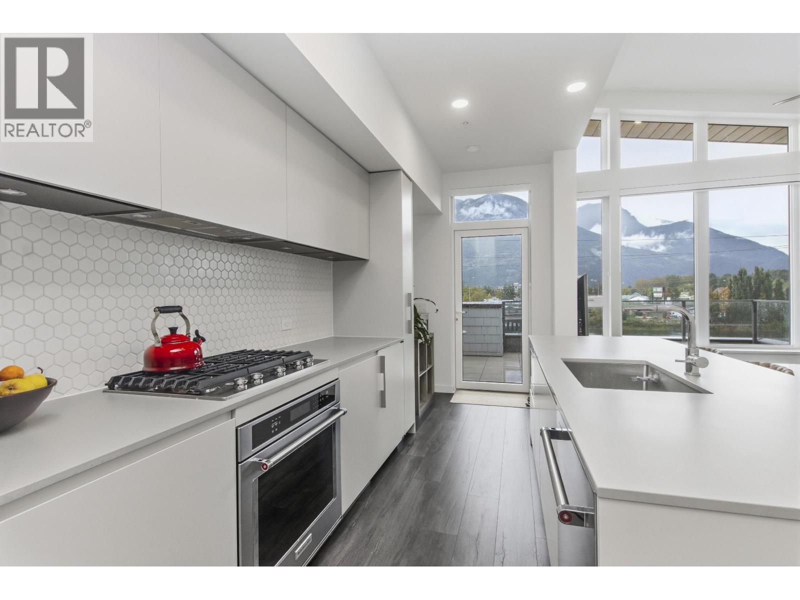 204 1502 Scott Crescent, Squamish, British Columbia  V8B 1G5 - Photo 24 - R3168198