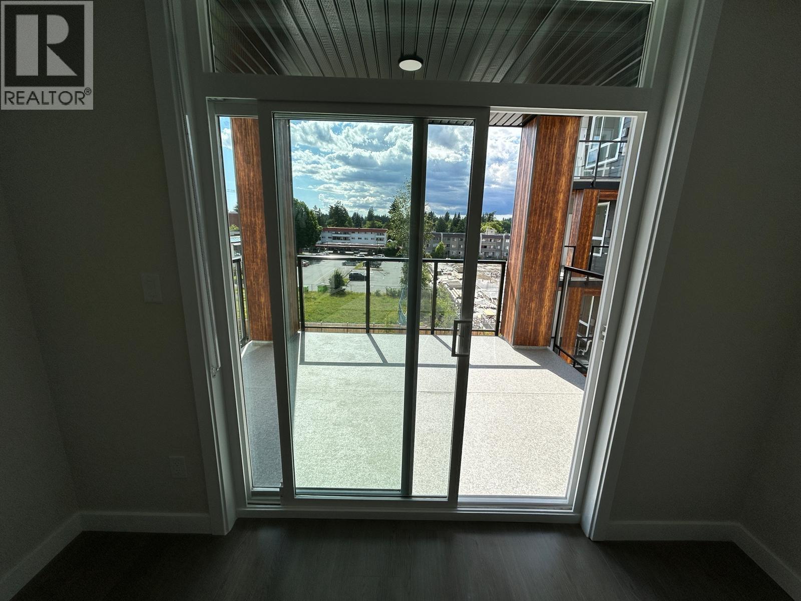 423 12109 223 Street, Maple Ridge, British Columbia  V2X 5Y6 - Photo 3 - R3171731