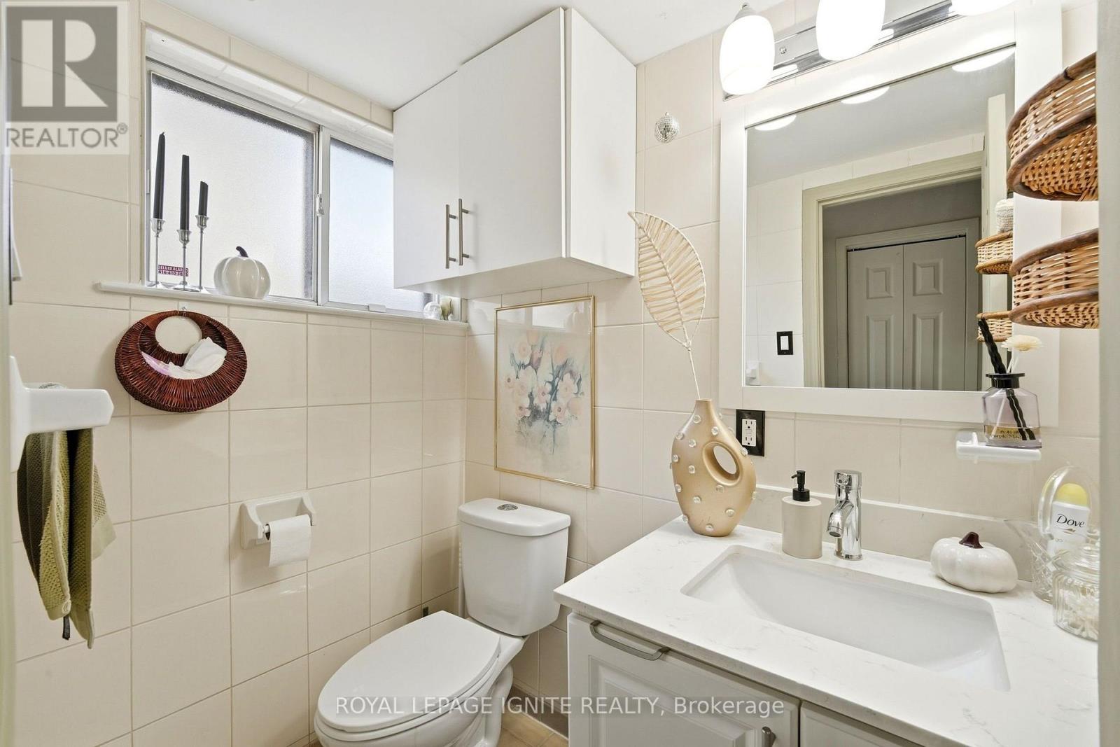 4 Buttercup Court, Toronto, Ontario  M9L 2M9 - Photo 20 - W13859892
