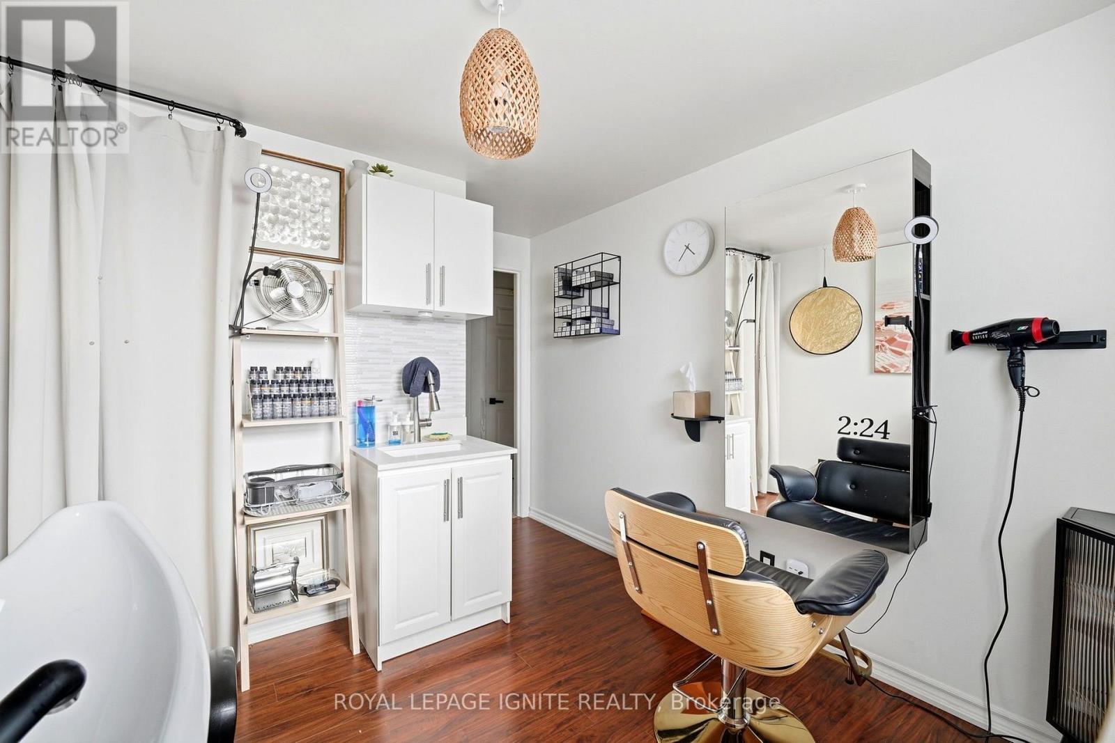 4 Buttercup Court, Toronto, Ontario  M9L 2M9 - Photo 22 - W13859892