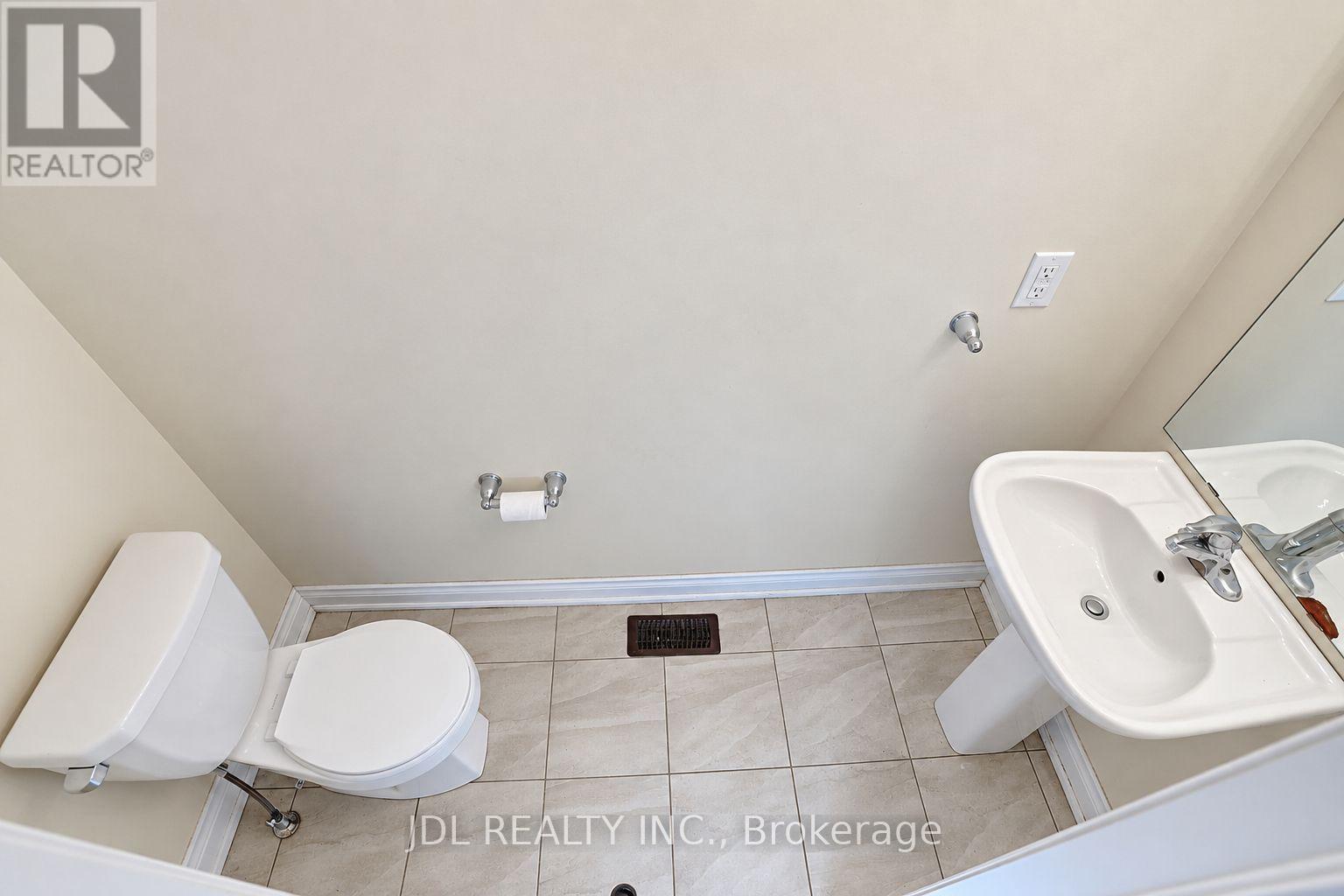 54 Mohandas Drive, Markham, Ontario  L3S 0E5 - Photo 10 - N13860048