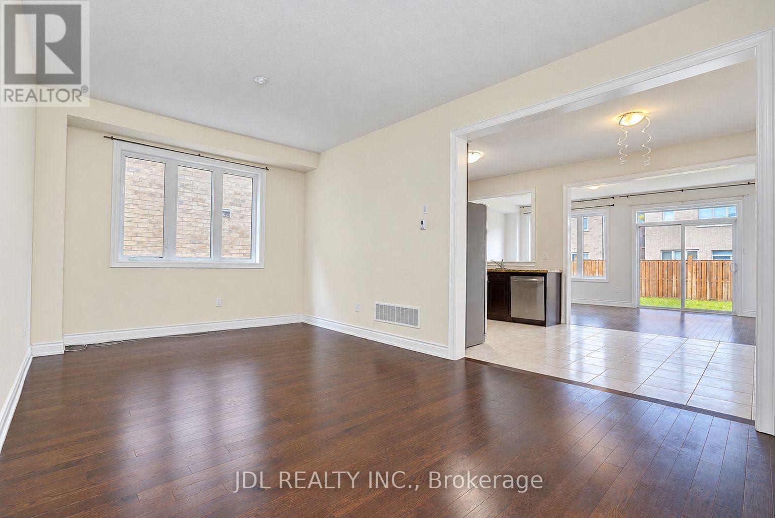 54 Mohandas Drive, Markham, Ontario  L3S 0E5 - Photo 15 - N13860048