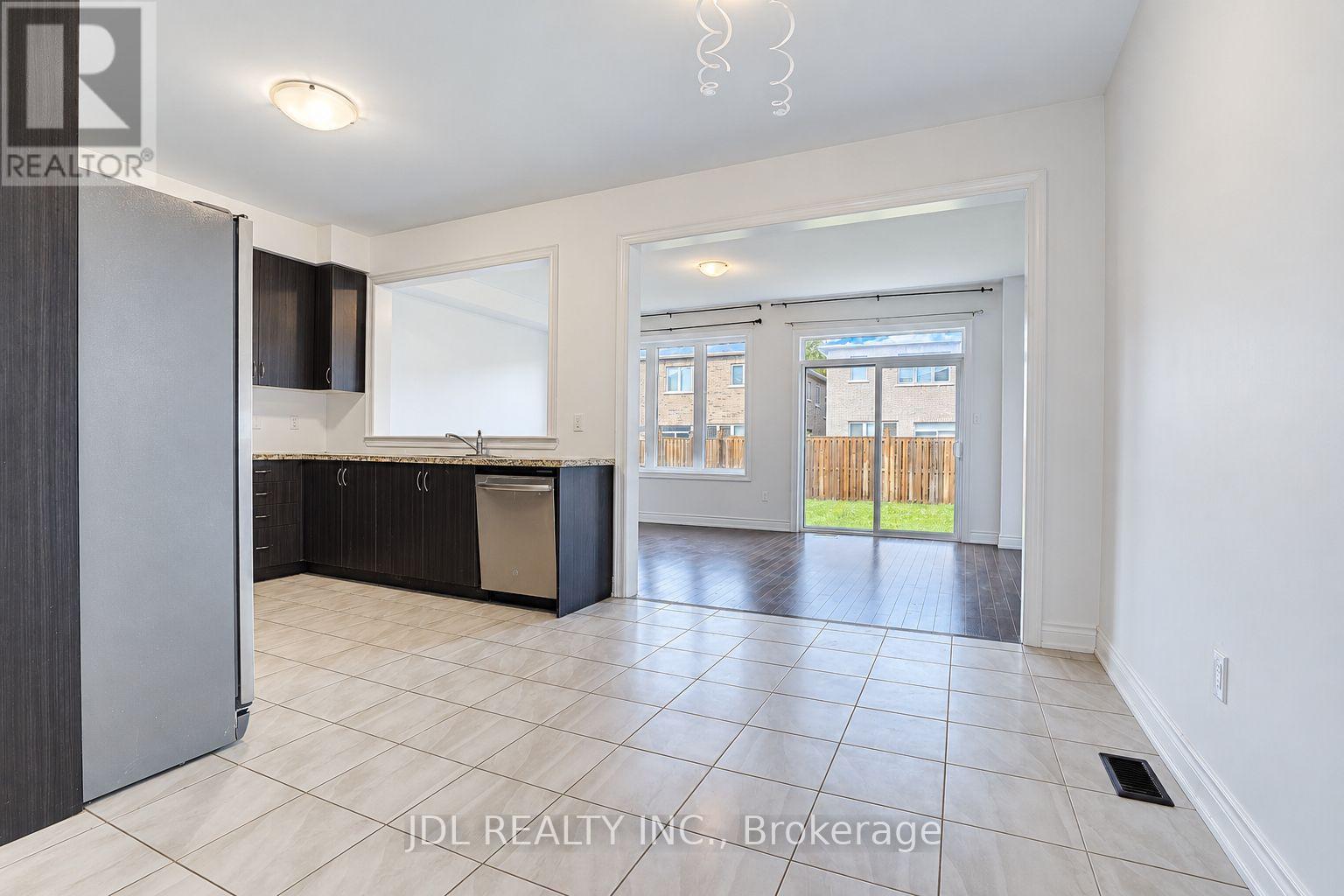 54 Mohandas Drive, Markham, Ontario  L3S 0E5 - Photo 19 - N13860048