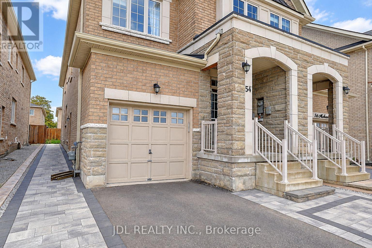54 Mohandas Drive, Markham, Ontario  L3S 0E5 - Photo 3 - N13860048