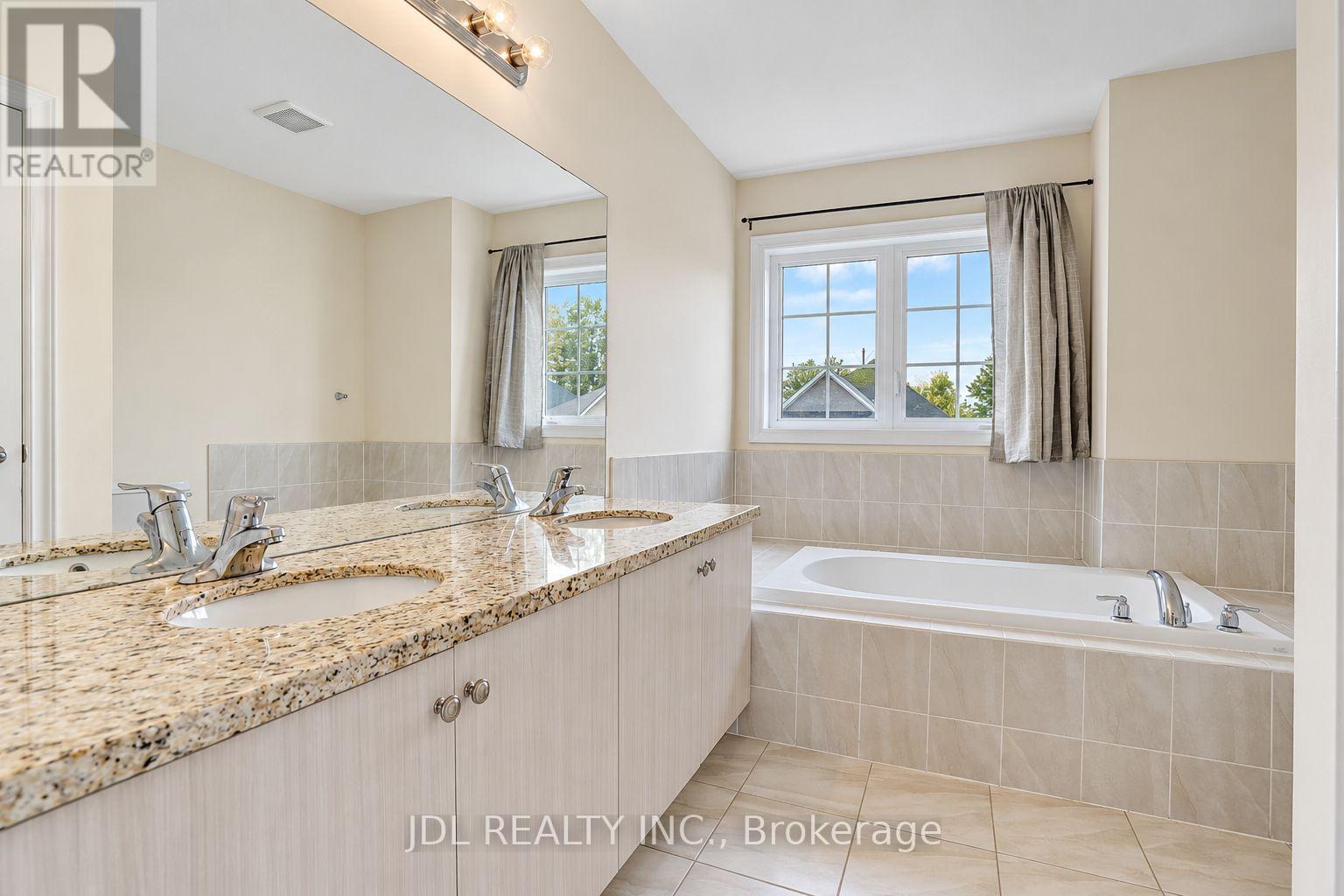 54 Mohandas Drive, Markham, Ontario  L3S 0E5 - Photo 37 - N13860048