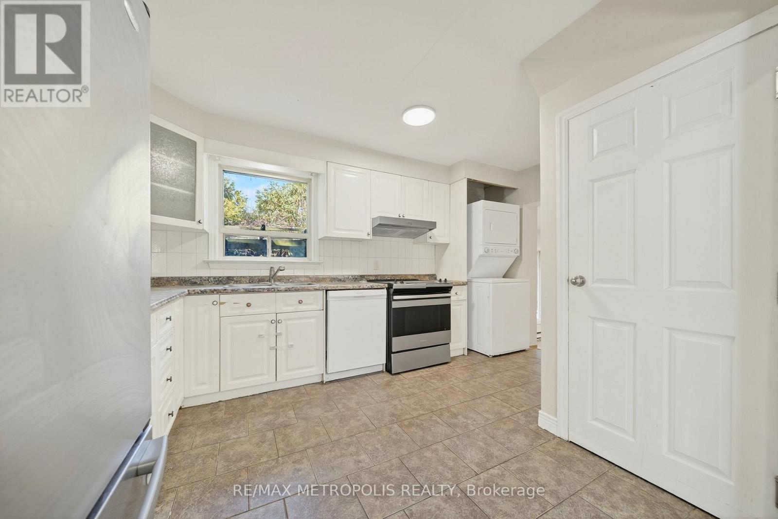 Main - 78 Harold Street, Brampton, Ontario  L6Y 1E4 - Photo 12 - W13860038
