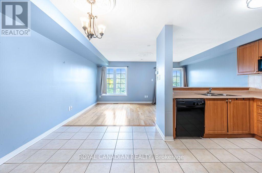 22 Bay Breeze Drive, Brampton, Ontario  L6R 0M1 - Photo 12 - W13860056