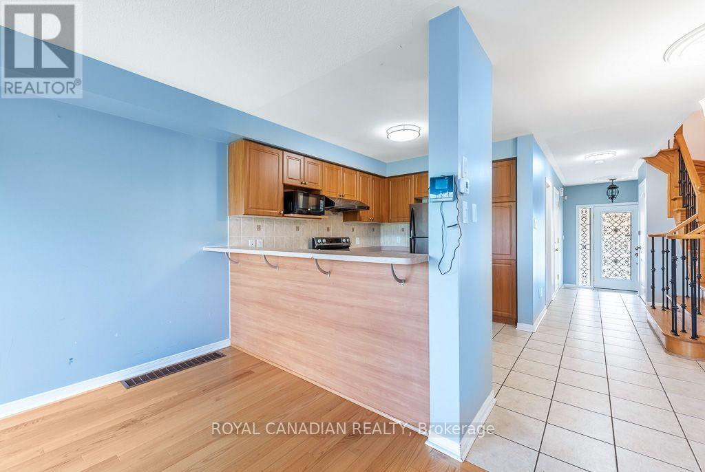 22 Bay Breeze Drive, Brampton, Ontario  L6R 0M1 - Photo 15 - W13860056