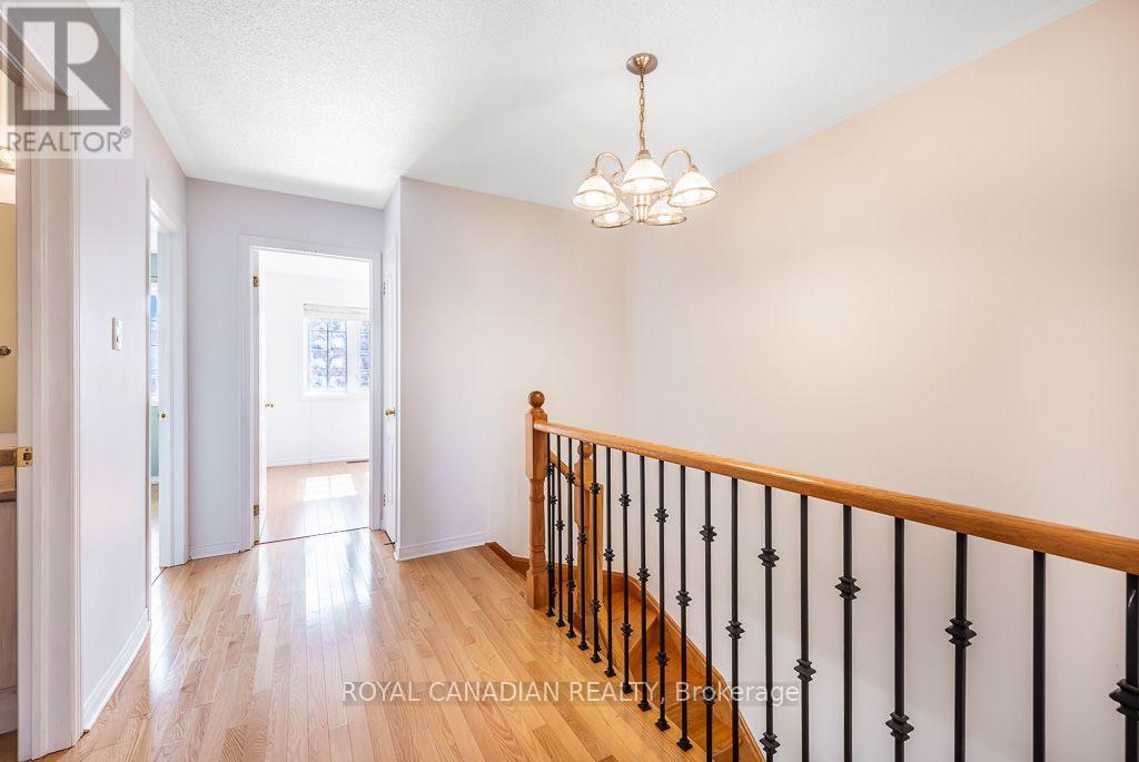 22 Bay Breeze Drive, Brampton, Ontario  L6R 0M1 - Photo 19 - W13860056