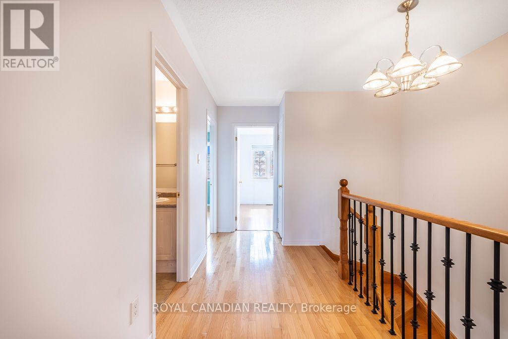22 Bay Breeze Drive, Brampton, Ontario  L6R 0M1 - Photo 20 - W13860056