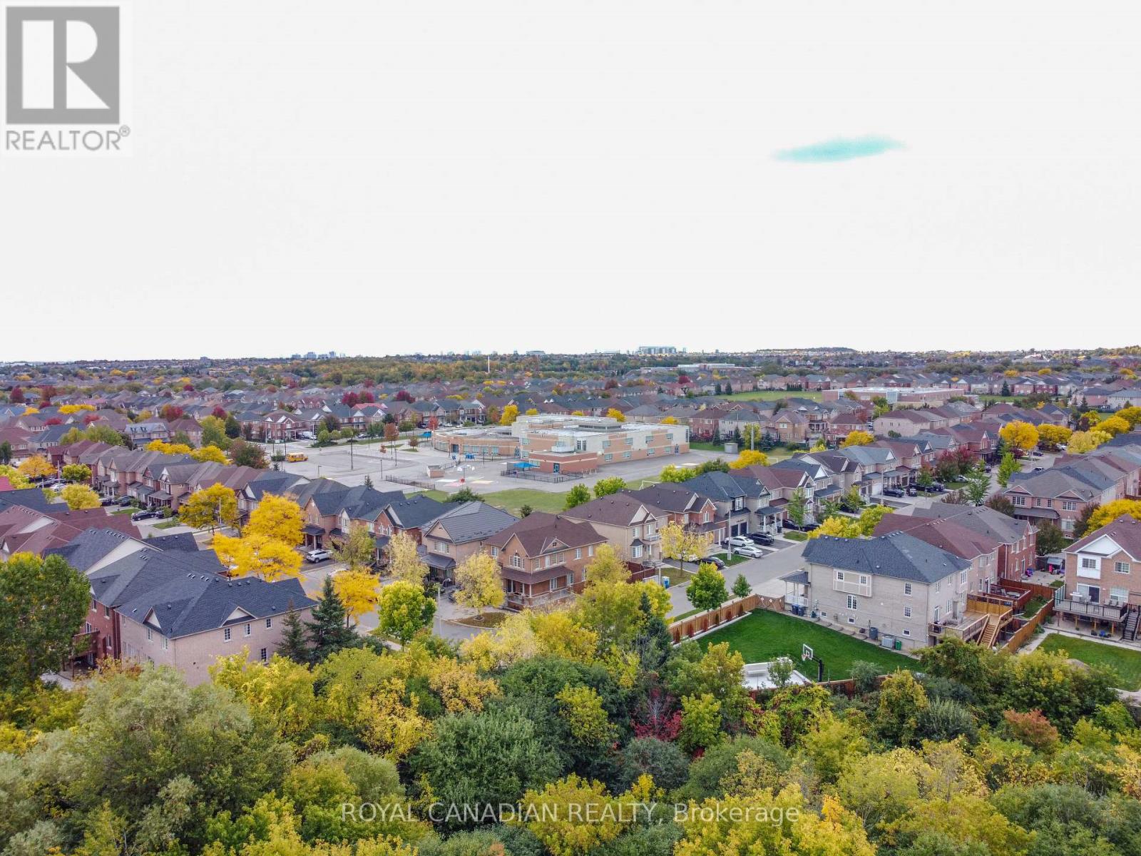 22 Bay Breeze Drive, Brampton, Ontario  L6R 0M1 - Photo 48 - W13860056