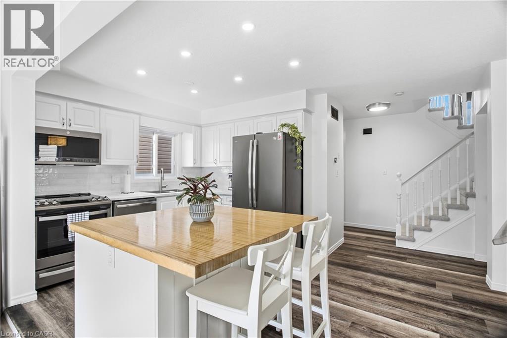 15 Cannes Street, Kitchener, Ontario  N2R 1V9 - Photo 10 - 40867855