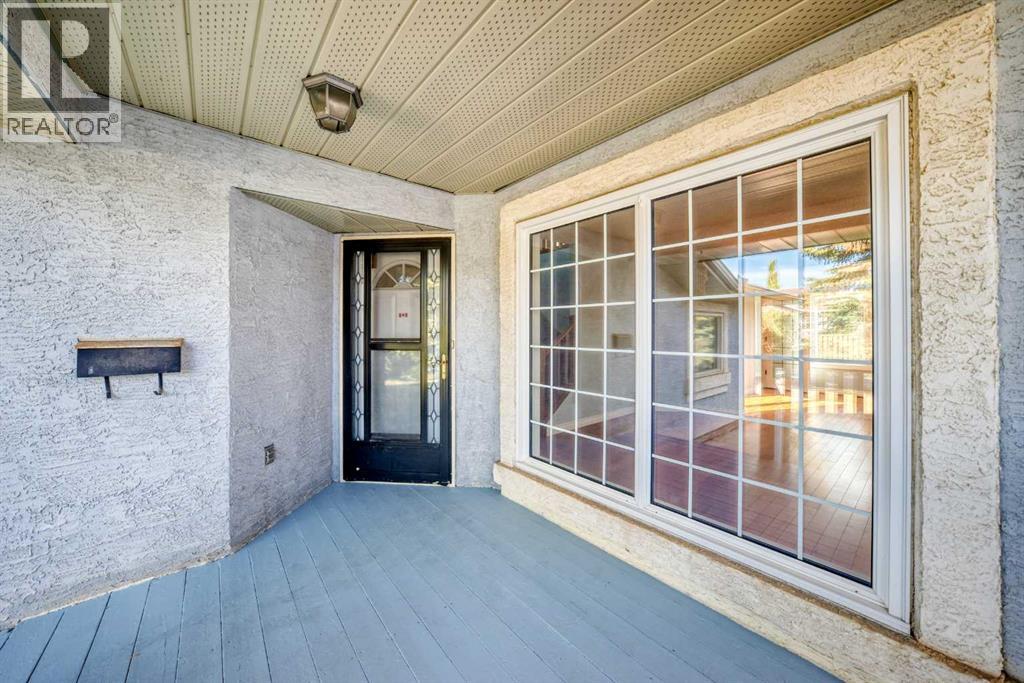 410 Shawbrooke Circle Sw, Calgary, Alberta  T2Y 2Z8 - Photo 4 - A2348801