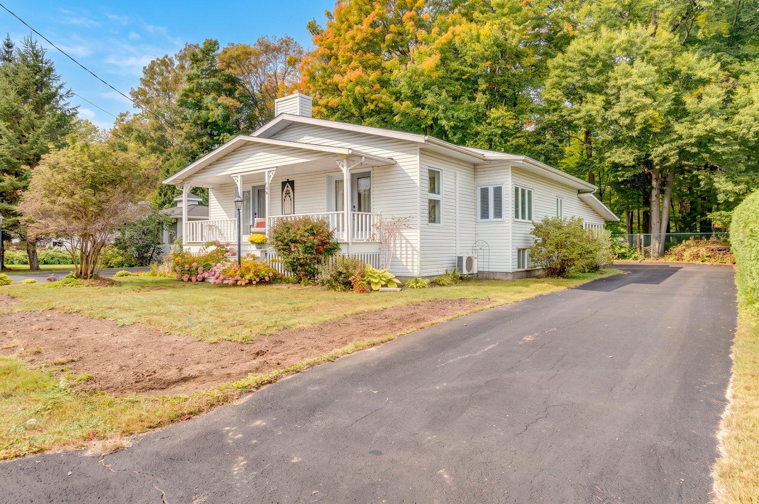 510 Rue Victorin Saint-Roch-de-Richelieu Quebec Canada J0L2M0 2