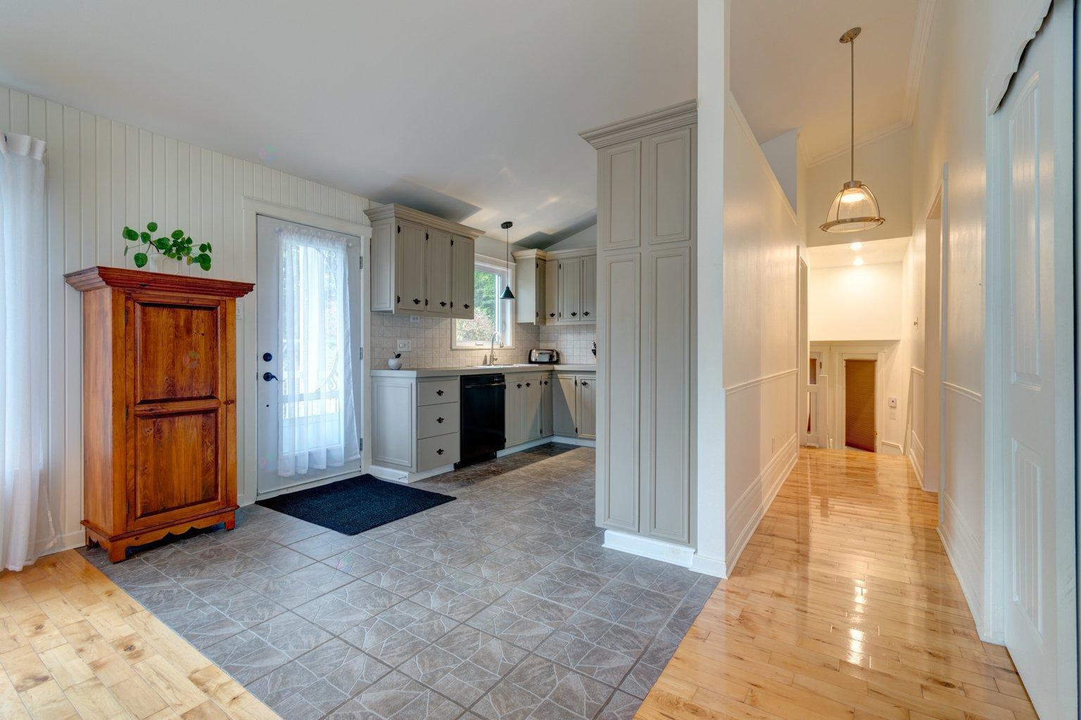 510 Rue Victorin Saint-Roch-de-Richelieu Quebec Canada J0L2M0 5