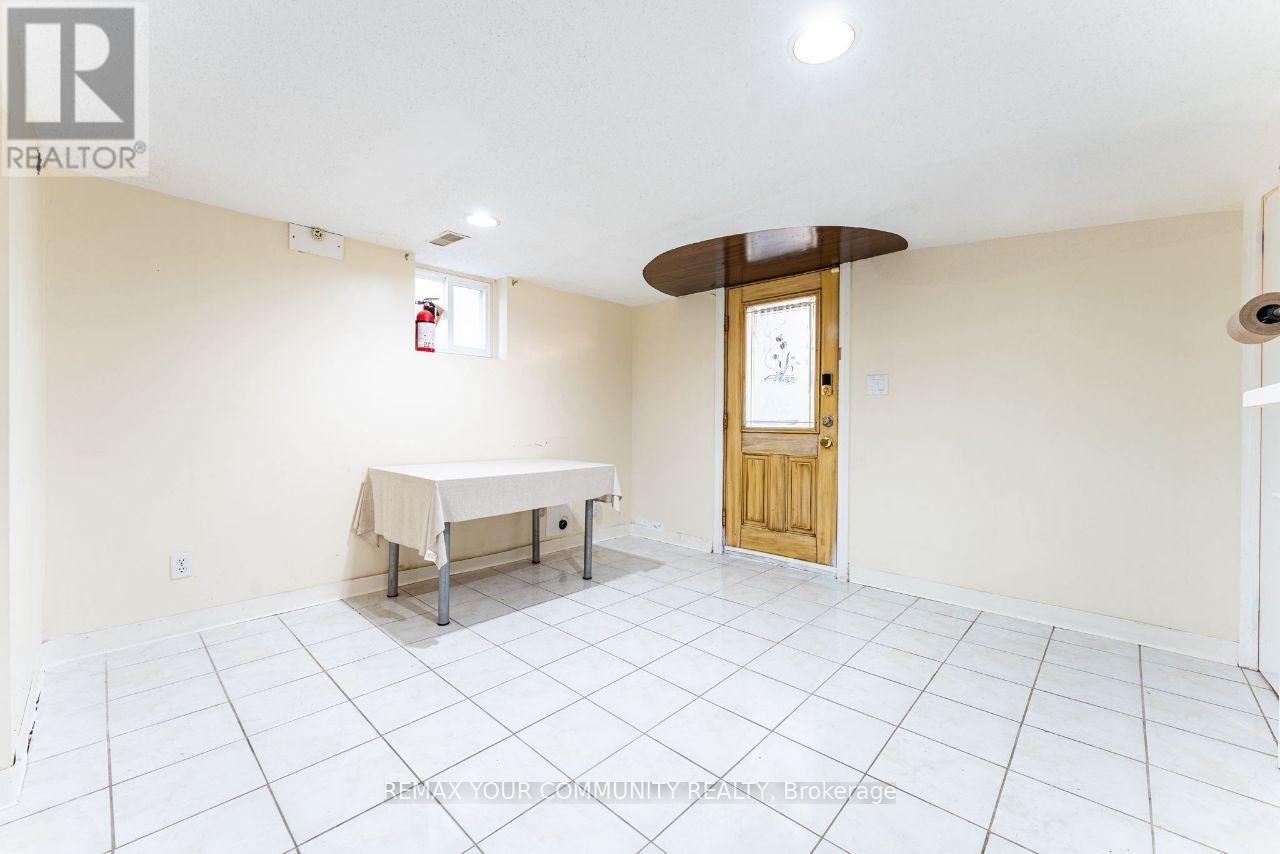 Basement - 82 Caines Avenue, Toronto, Ontario  M2R 2L3 - Photo 3 - C13860102