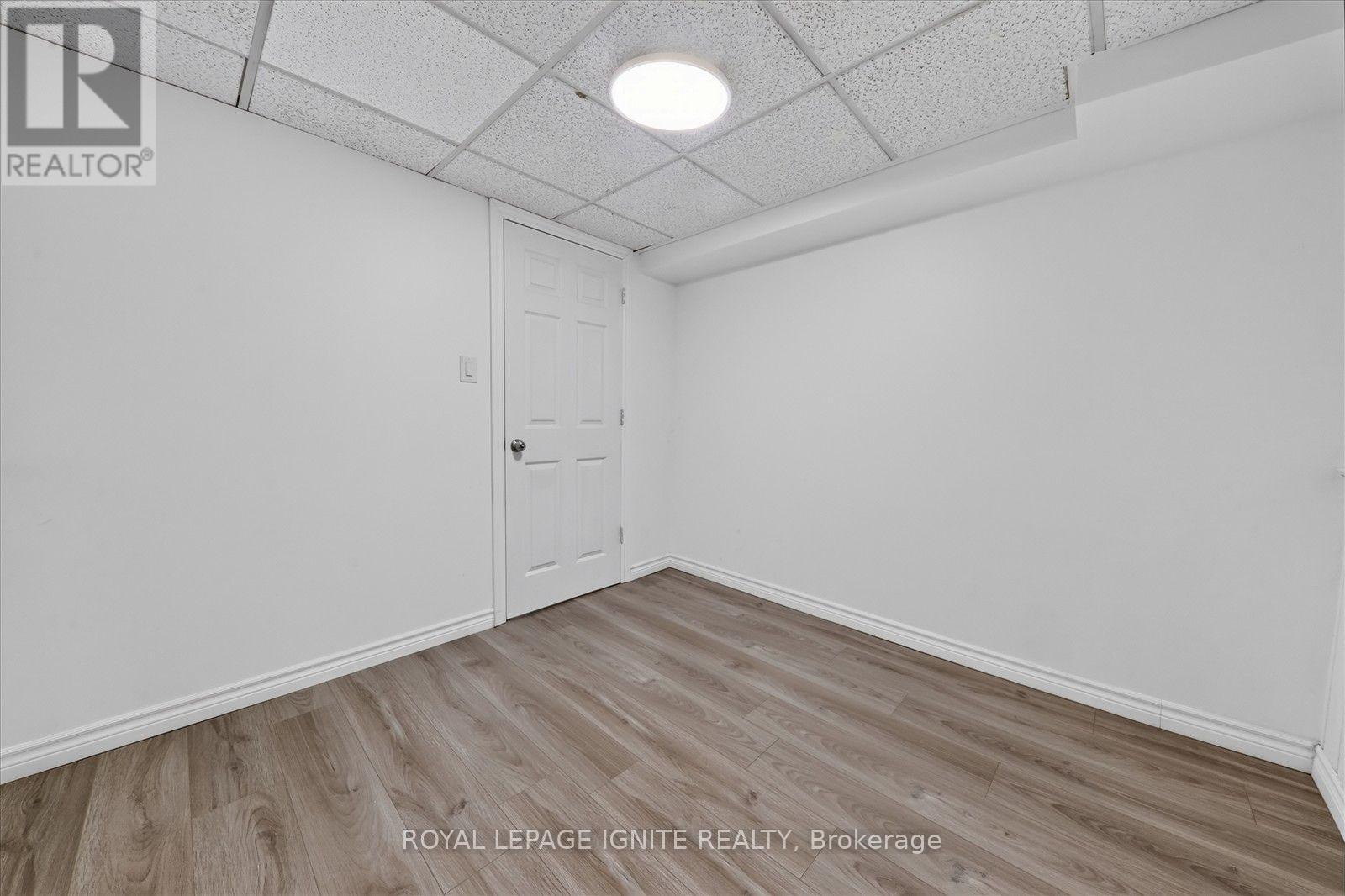 39 Longfellow Court, Whitby, Ontario  L1N 6V7 - Photo 15 - E13860092