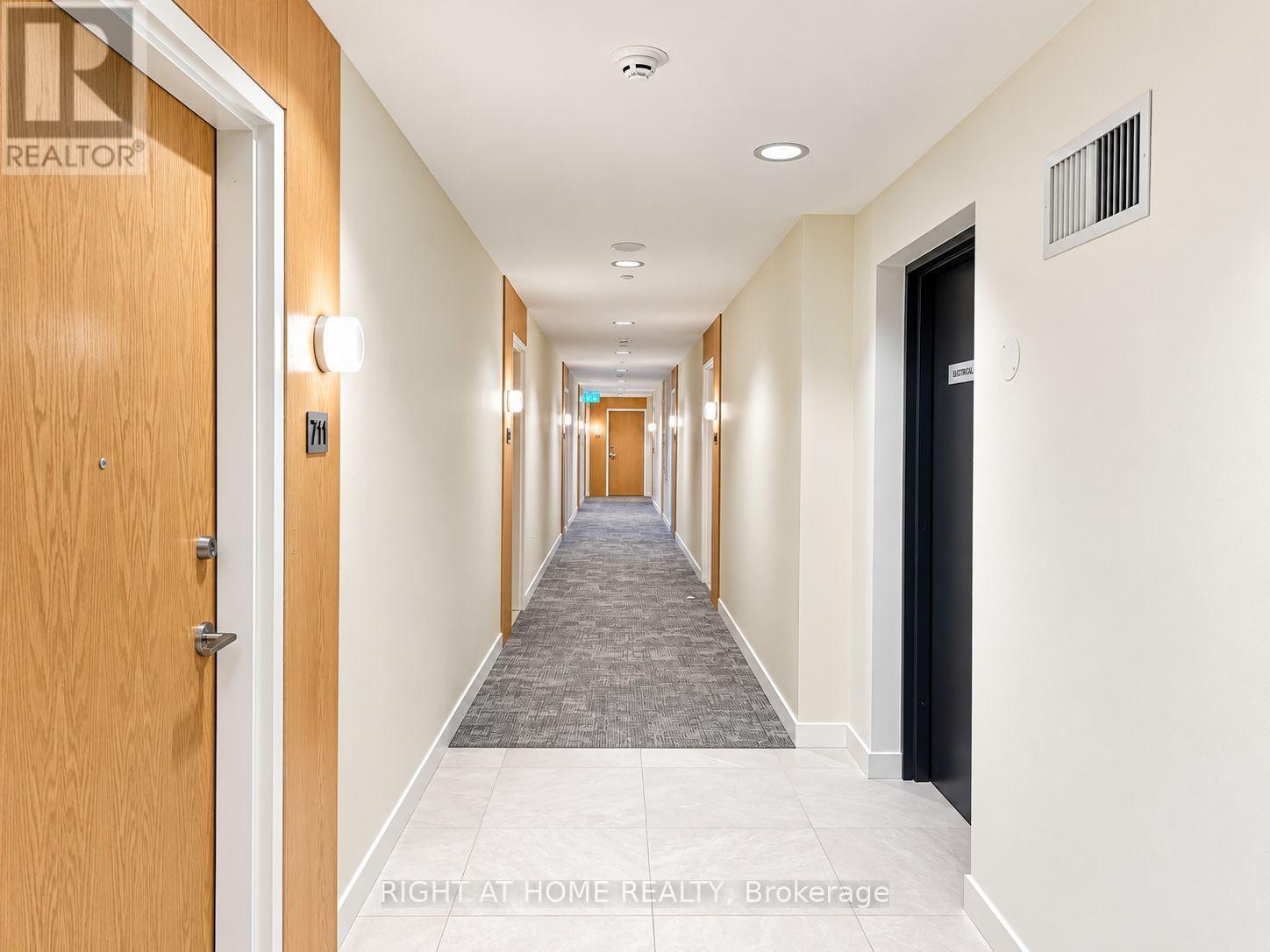 714 - 2825 Jane Street, Toronto, Ontario  M3N 0A8 - Photo 7 - W13860036