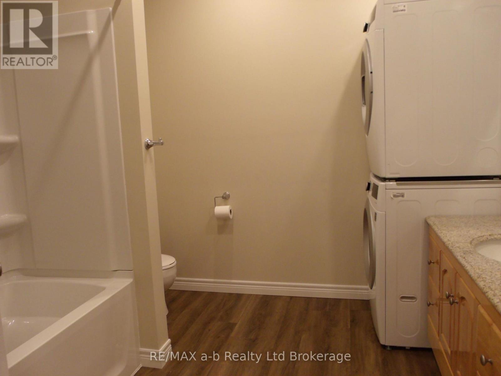 5 - 350 Dundas Street, Woodstock, Ontario  N4S 1B4 - Photo 5 - X13860130