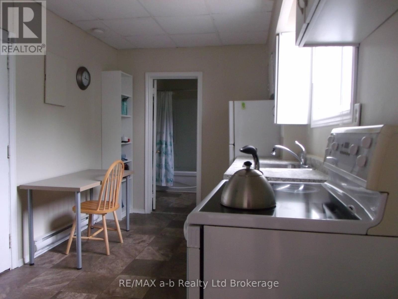 1 - 350 Dundas Street, Woodstock, Ontario  N4S 1B4 - Photo 4 - X13860132