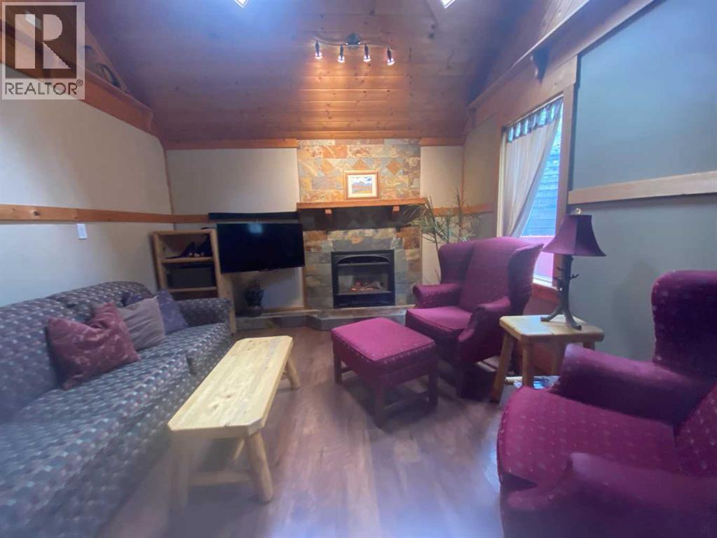 13302 15 Avenue, Blairmore, Alberta  T0K 0E0 - Photo 15 - A2347130