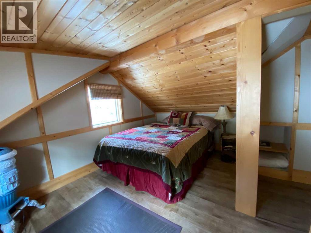 13302 15 Avenue, Blairmore, Alberta  T0K 0E0 - Photo 20 - A2347130