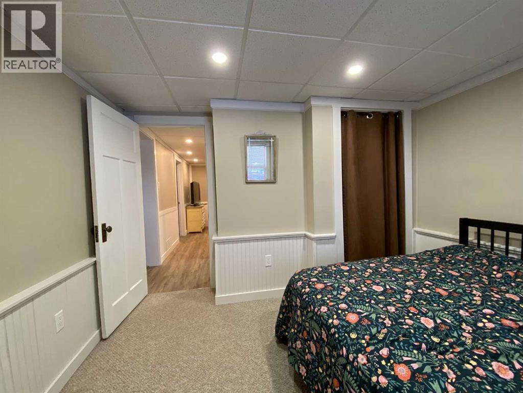 13302 15 Avenue, Blairmore, Alberta  T0K 0E0 - Photo 22 - A2347130