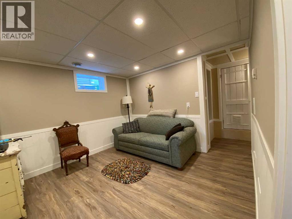 13302 15 Avenue, Blairmore, Alberta  T0K 0E0 - Photo 26 - A2347130