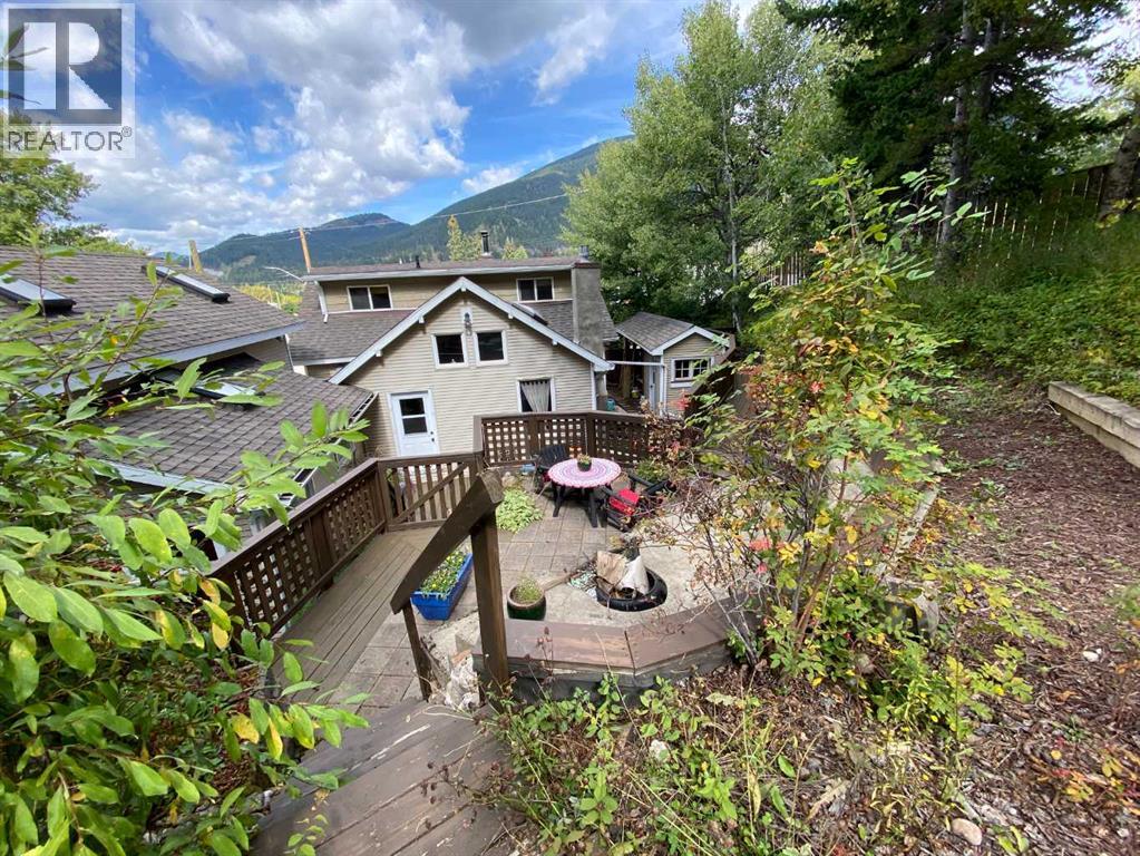 13302 15 Avenue, Blairmore, Alberta  T0K 0E0 - Photo 7 - A2347130