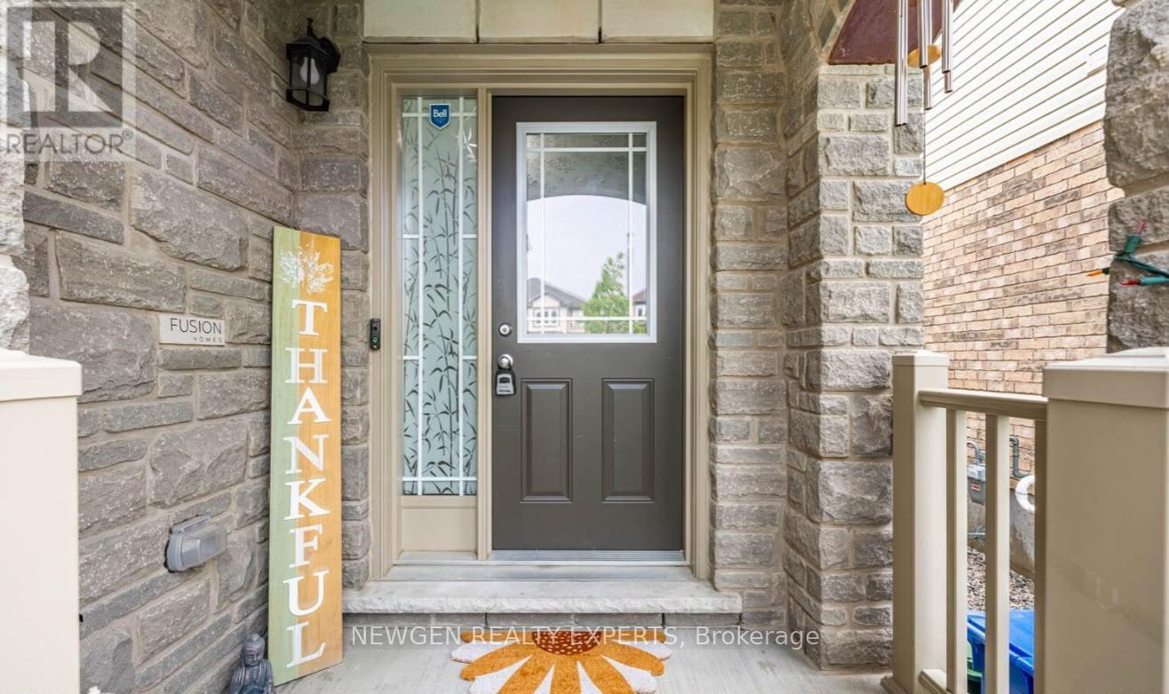111 John Brabson Crescent, Guelph, Ontario  N1G 0G7 - Photo 3 - X13860122