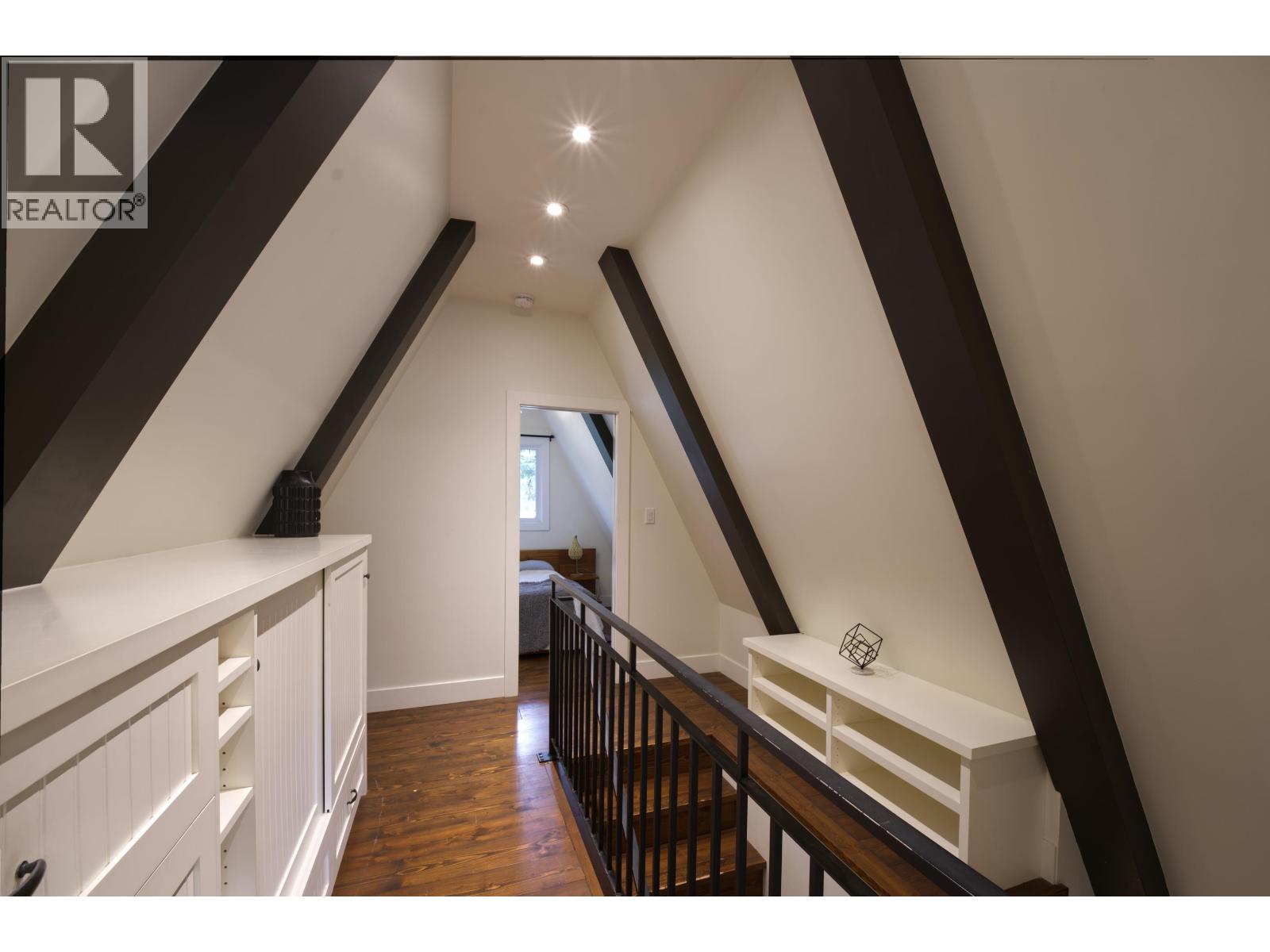 7102 Nesters Road, Whistler, British Columbia  V8E 0E2 - Photo 11 - R3151823