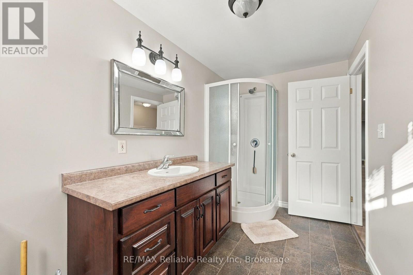 201 Cowper Street, Central Huron, Ontario  N0M 1L0 - Photo 33 - X13860142