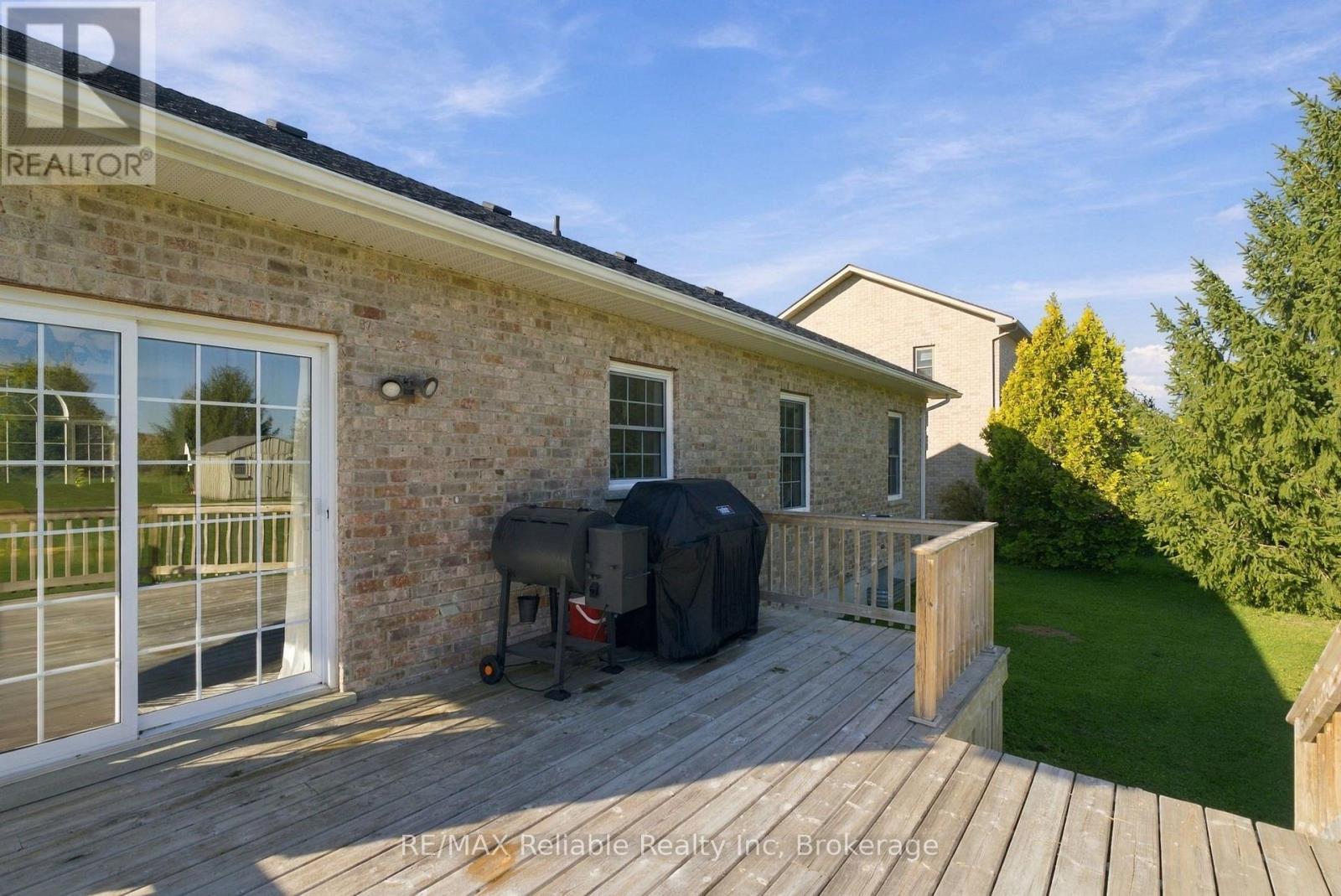 201 Cowper Street, Central Huron, Ontario  N0M 1L0 - Photo 46 - X13860142